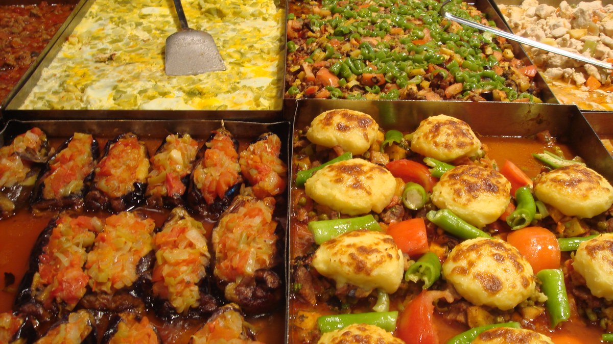 İstiklal Caddesi yemek kültürü — İstanbul sokak lezzetleri