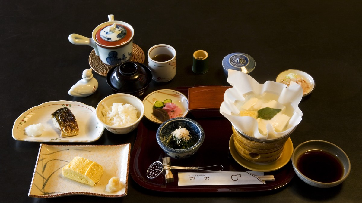 Çok kurslu Japon mutfağı — ödüllü restoran sunumu