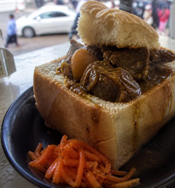 Durban Sokaklarında Körili Ekmek Kasesi Bunny Chow